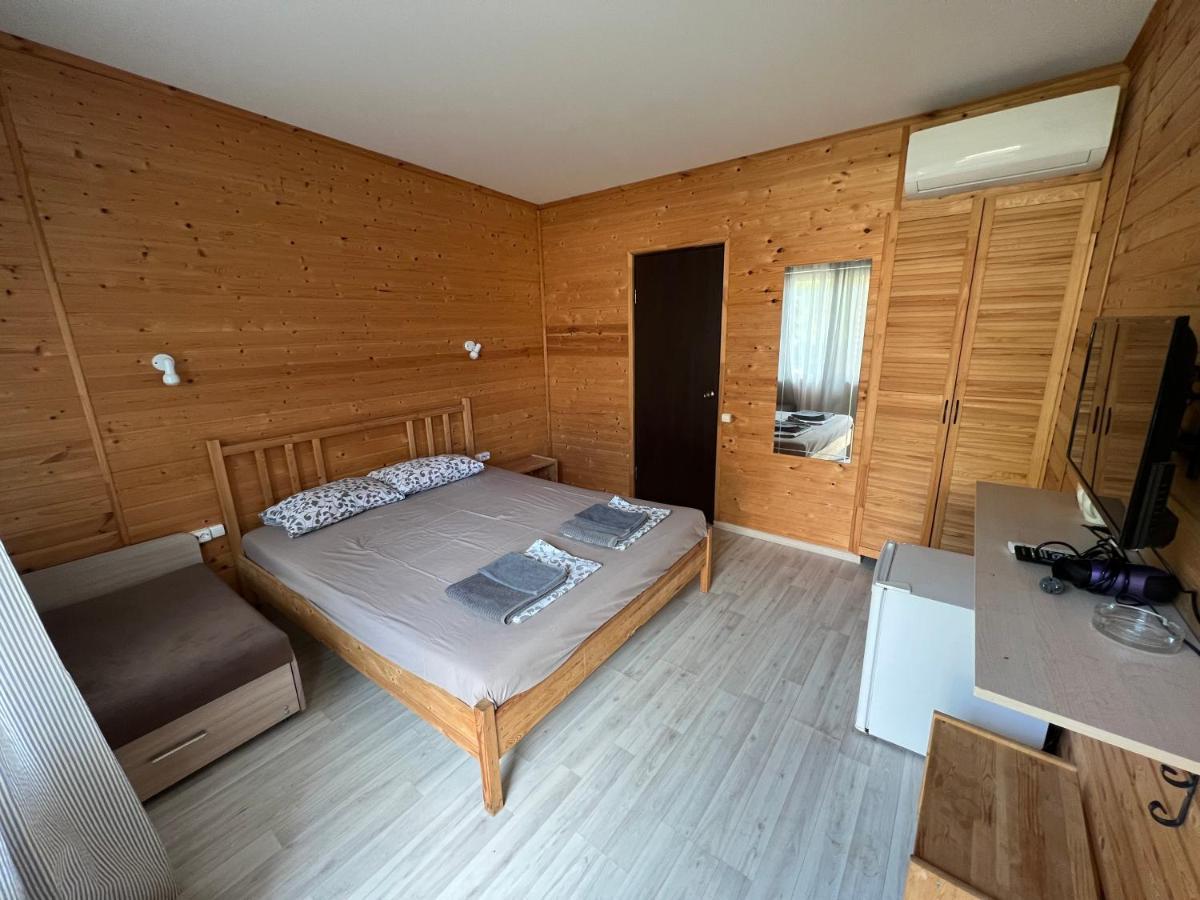 Mini-Hotel Forest Club Pizunda Extérieur photo